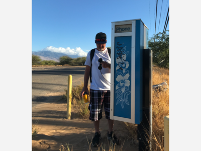 Young Visitors Reporting Strange 'Booth-Like Artifacts' in South Maui {NRL}