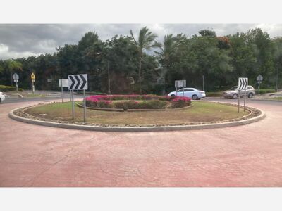 Mainlander Stuck 4 Hours in Kihei Roundabout
