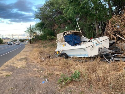 Maui Locals Testing Boats as Top Choice to Abandon on Side of Road
