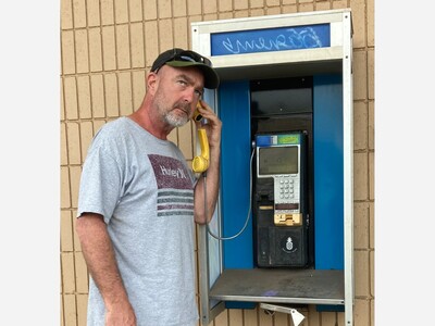 New Maui Telephone Handsets Designed to Save Relationships on Vacations